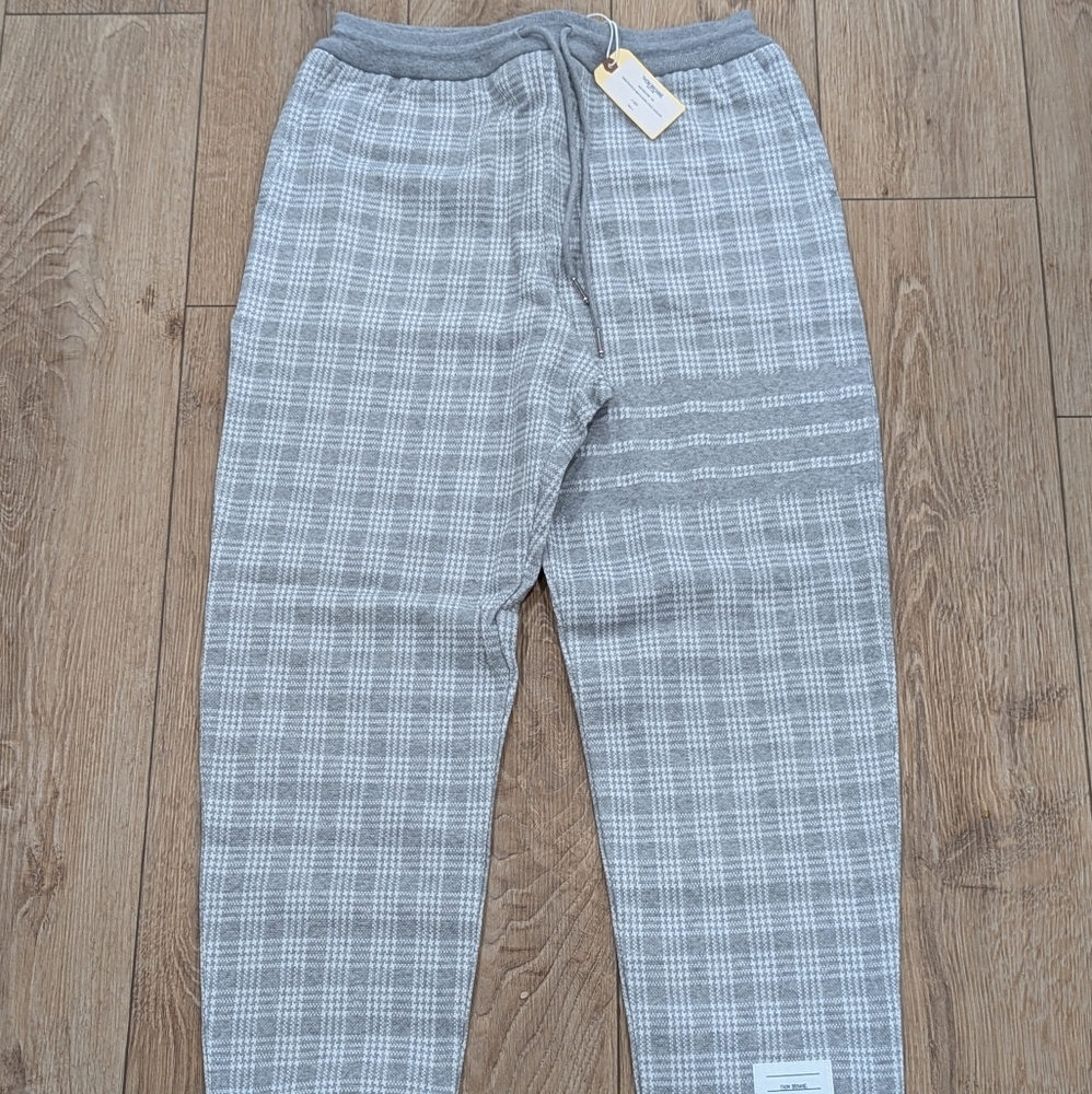 $890 Mens THOM BROWNE Plaid Drawstring Jogger Pants Gray 5 - 2XL